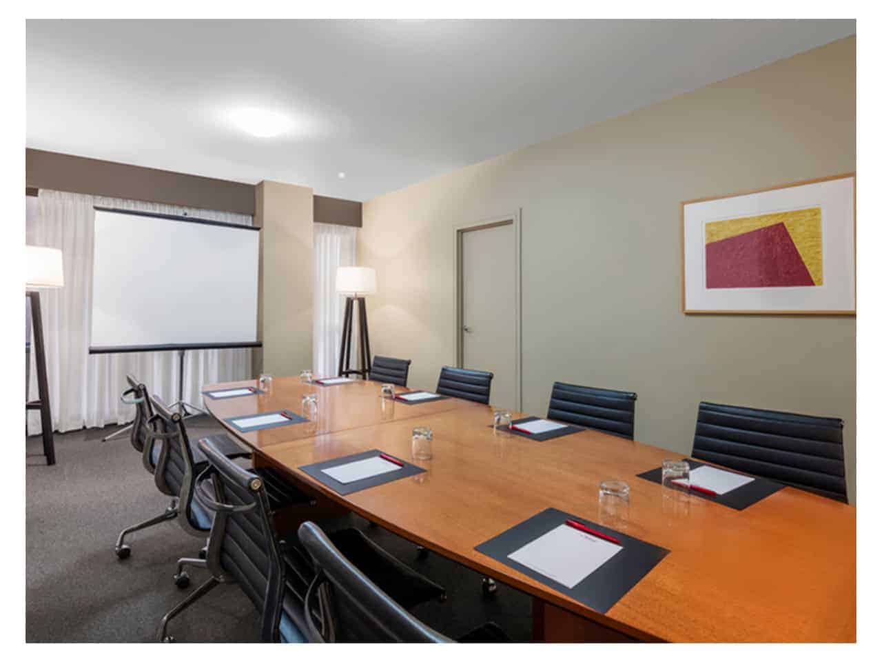 Melbourne hotels with meeting spaces