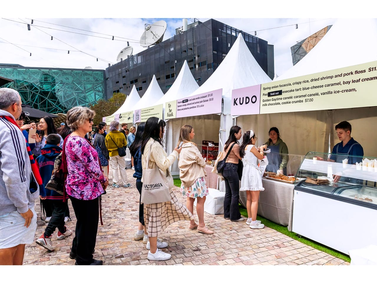 fed-square-flindersst-amphitheatre-2